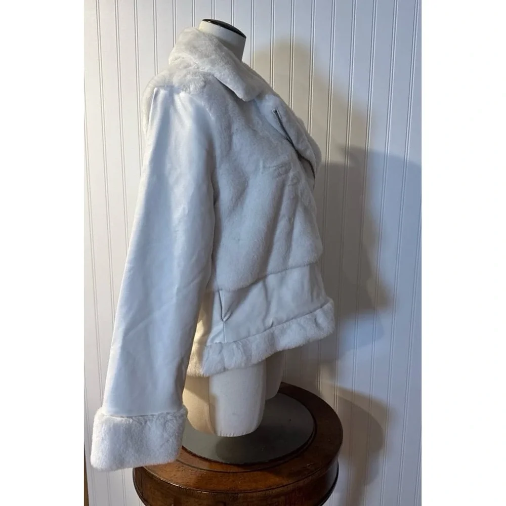 NINE WEST White Faux-Fur Faux Leather Moto Jacket‎
